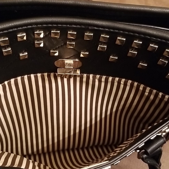 Black handbag with gold studs and hardware - Picture 4 of 16